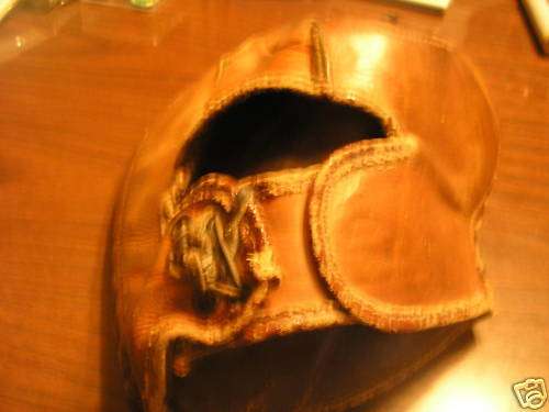 Lou Gehrig Trapper Type Mitt Back